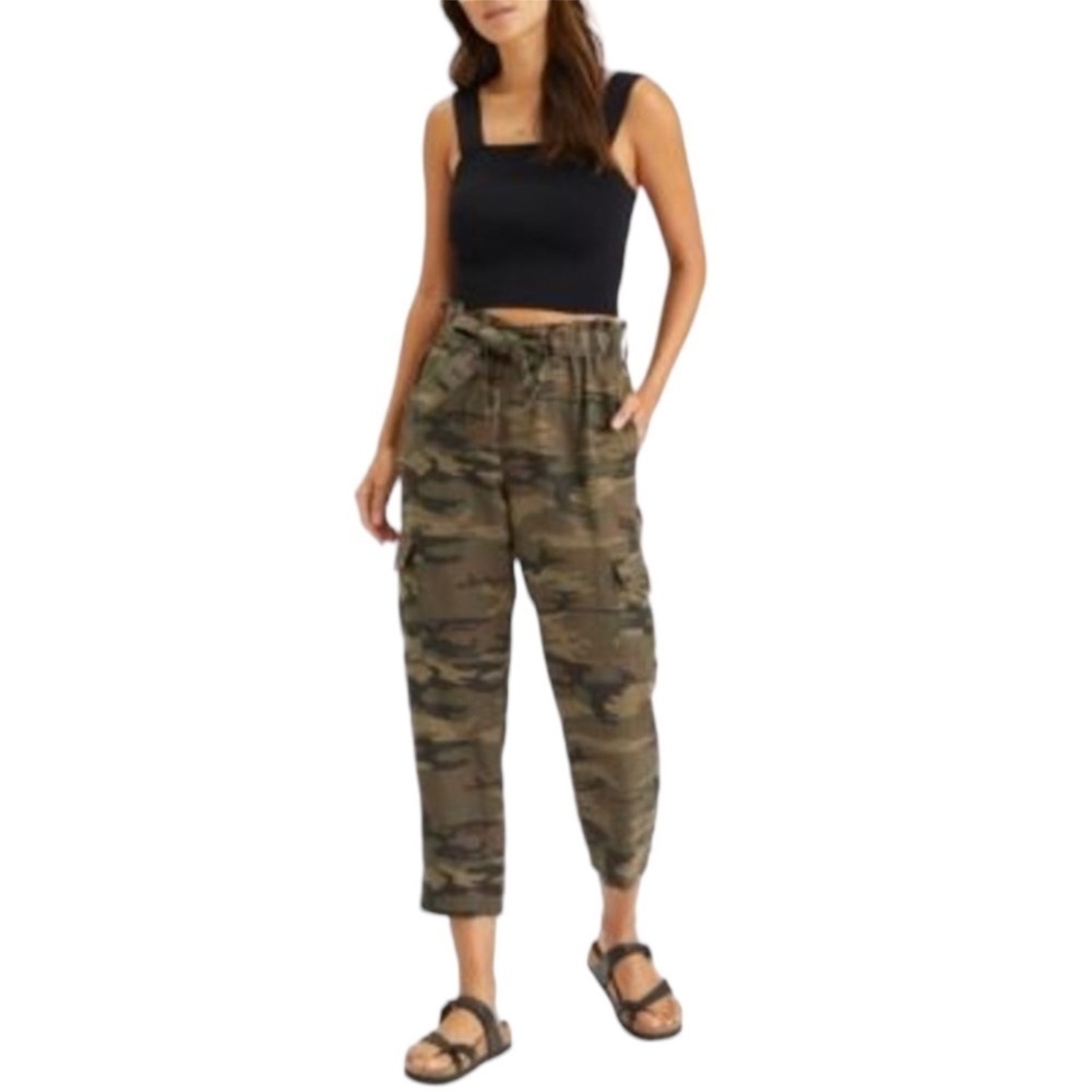 SANCTUARY (Anthropologie) Terrain Cargo Crop in Little Hero Camo Size 26
